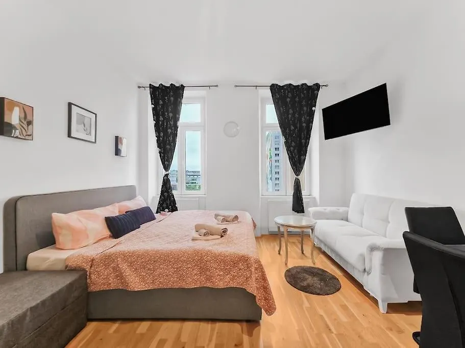 Tabor Strasse Apartment location